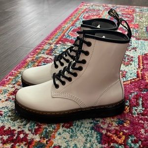 Dr. Martens BRAND NEW NEVER WORN!